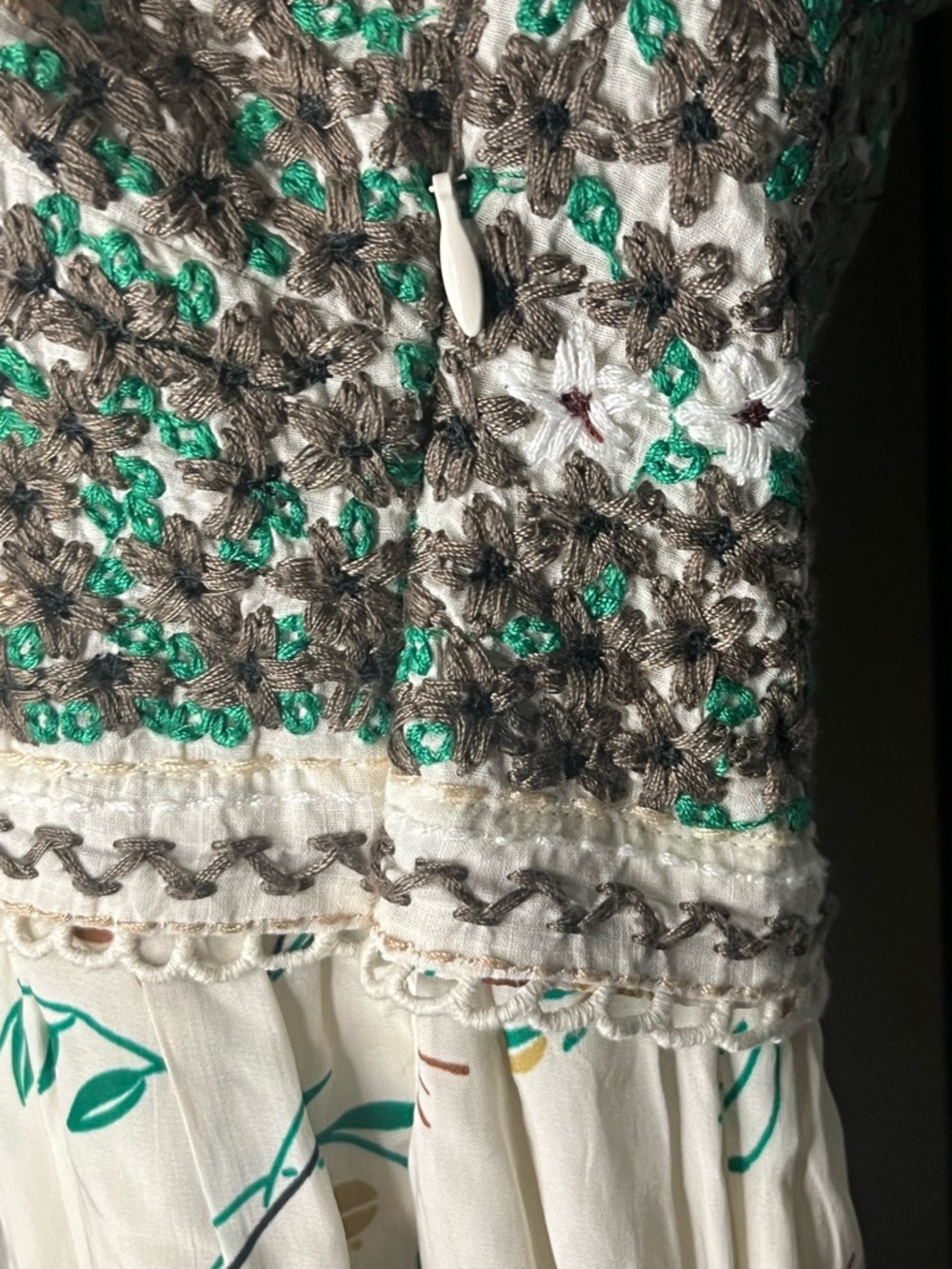 Anthropologie 24W Printed V-Neck Maxi Dress floral crochet bodice ivory, boho - Picture 4 of 10